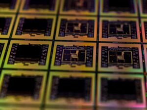 Semiconductor